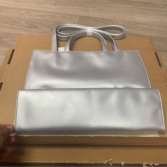 ❌SOLD❌Authentic Telfar Medium Metallic Silver Shopping Bag🪩 - Picture 10 of 16